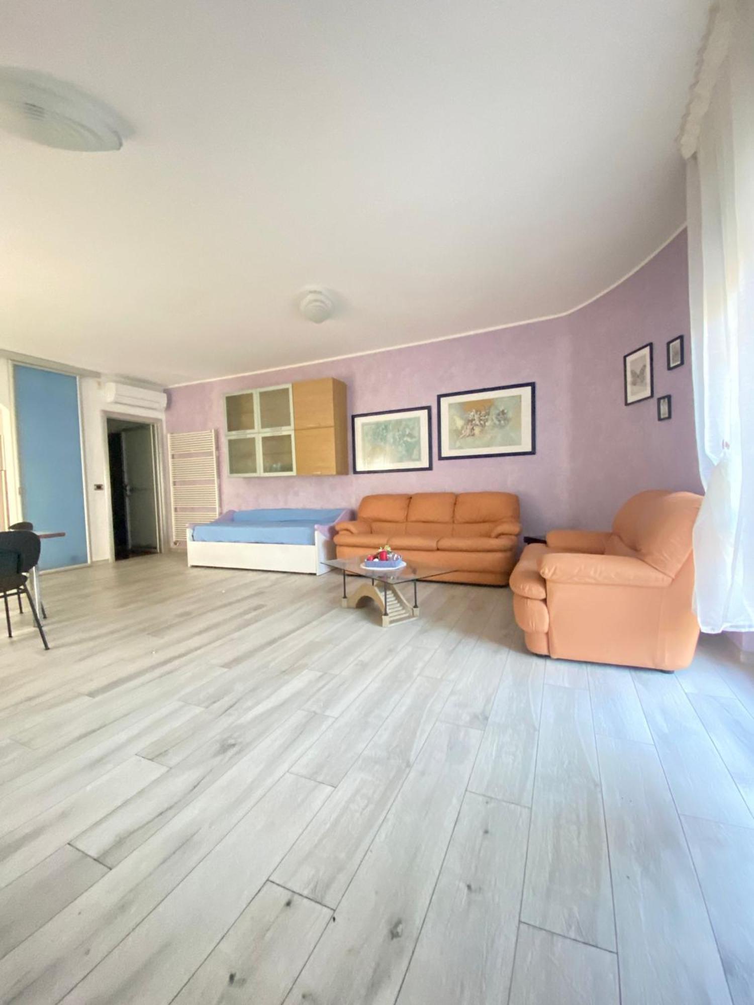 Caserma Guelfa - Casa Vacanza Chiarina سان بنيديتّو ديل ترونتو المظهر الخارجي الصورة